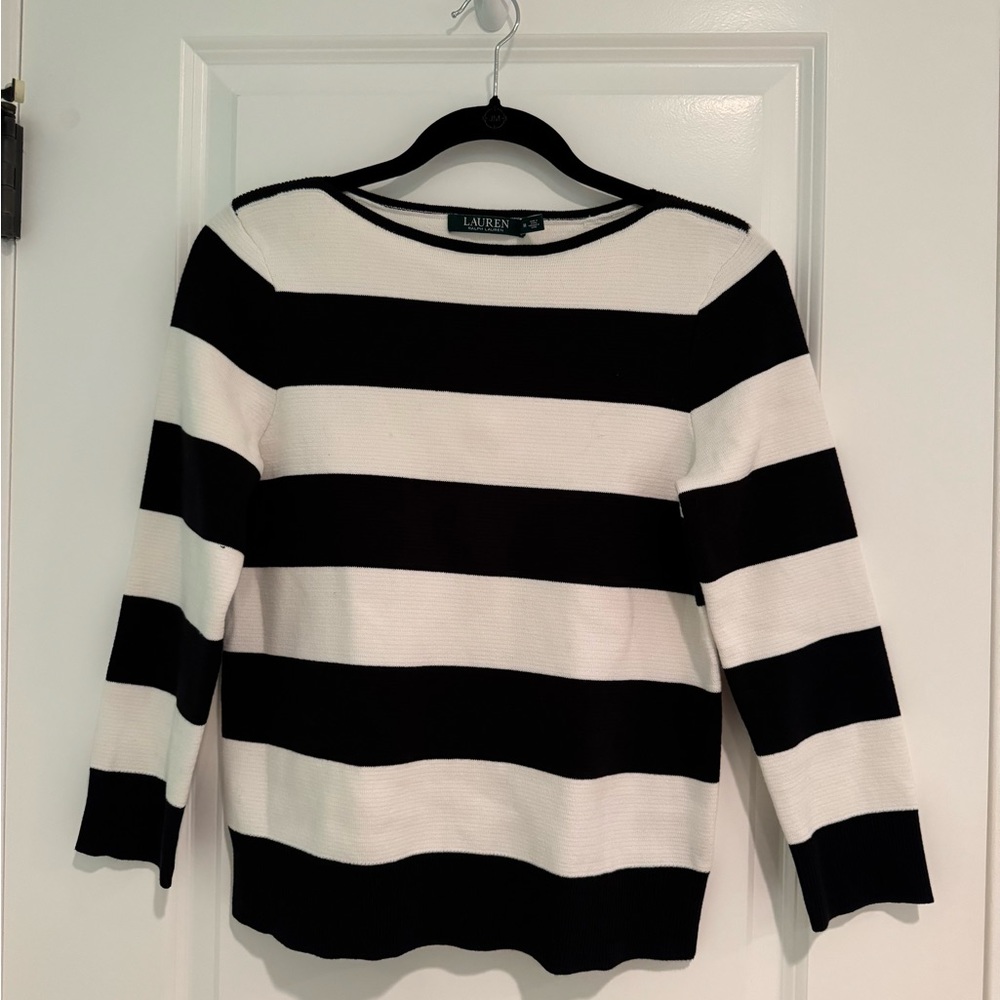 Classic Ralph Lauren sweater size Medium